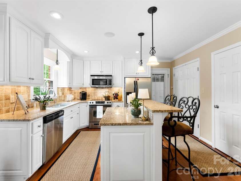 1025 Rudd Road, Gastonia, NC 28054.  MLS# CAR4359303, YatesRealty ID 15975. 