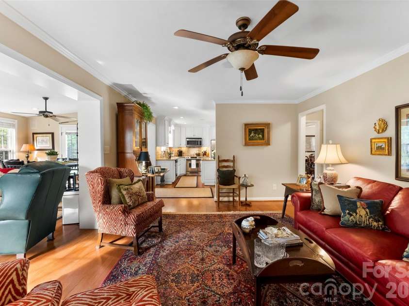 1025 Rudd Road, Gastonia, NC 28054.  MLS# CAR4359303, YatesRealty ID 15975. 