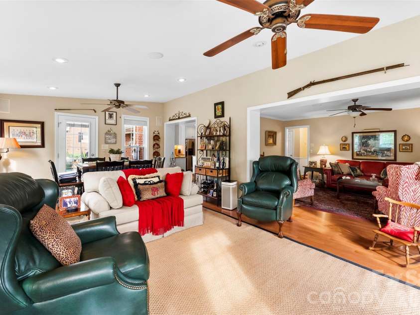 1025 Rudd Road, Gastonia, NC 28054.  MLS# CAR4359303, YatesRealty ID 15975. 
