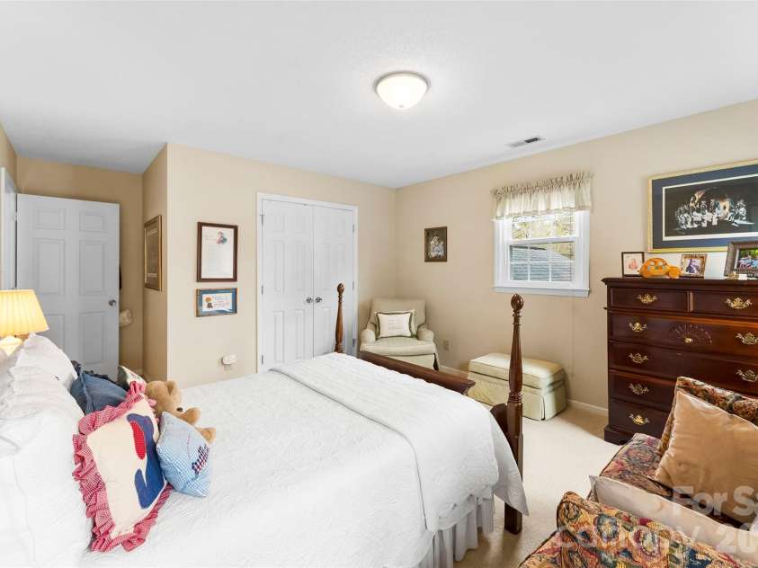 1025 Rudd Road, Gastonia, NC 28054.  MLS# CAR4359303, YatesRealty ID 15975. 