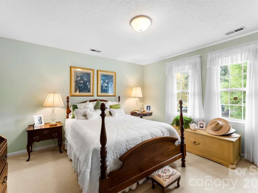1025 Rudd Road, Gastonia, NC 28054.  MLS# CAR4359303, YatesRealty ID 15975. 