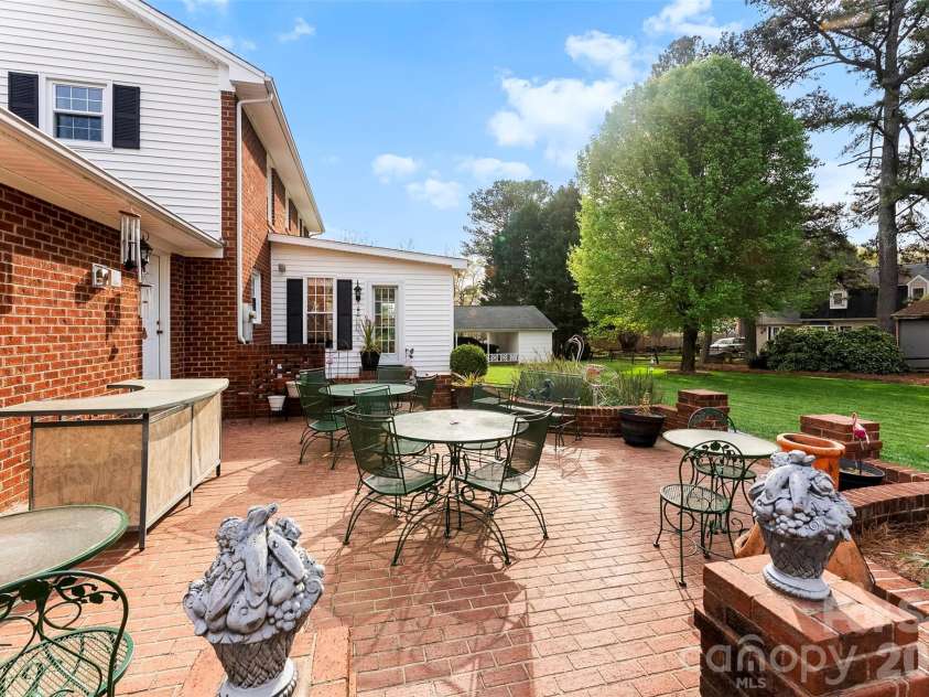 1025 Rudd Road, Gastonia, NC 28054.  MLS# CAR4359303, YatesRealty ID 15975. 
