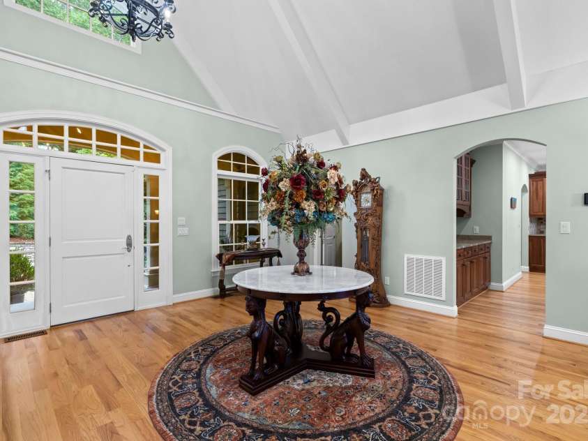 206 Stone Valley Way, Hendersonville, NC 28792.  MLS# CAR4251980, YatesRealty ID 15975. 