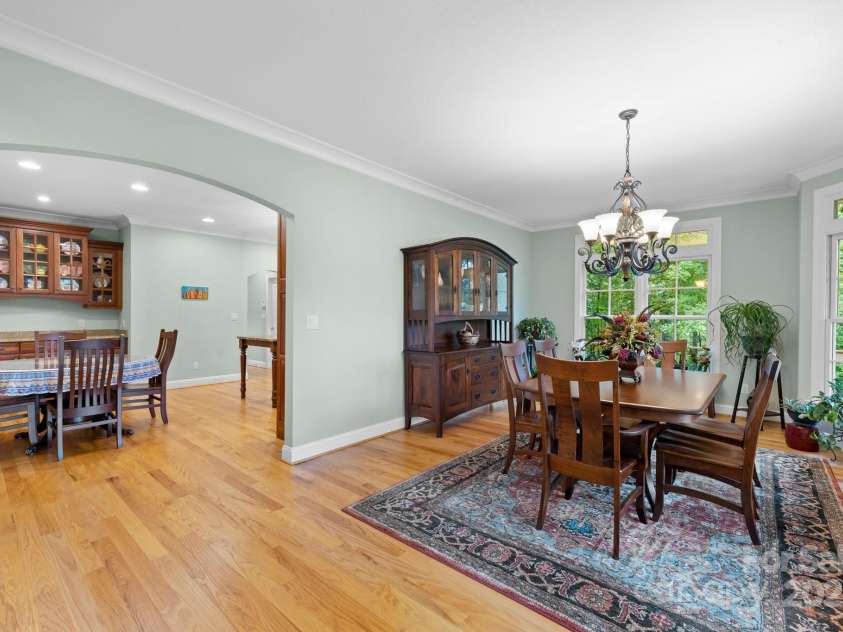 206 Stone Valley Way, Hendersonville, NC 28792.  MLS# CAR4251980, YatesRealty ID 15975. 