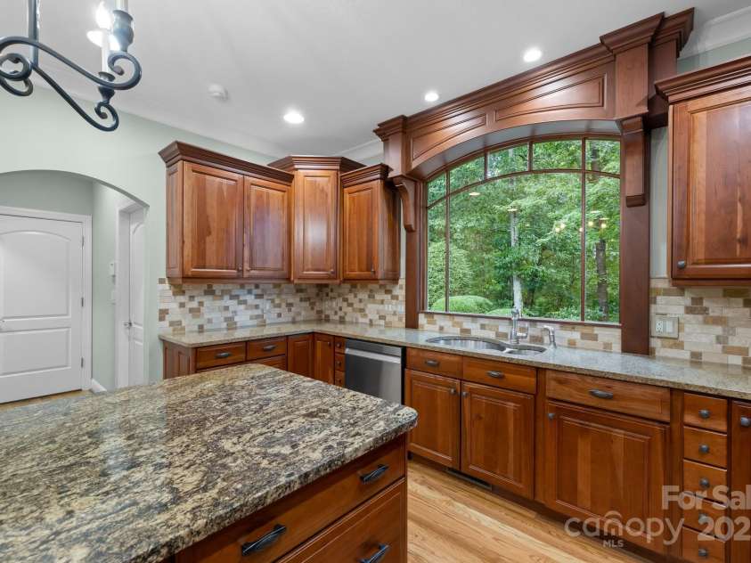 206 Stone Valley Way, Hendersonville, NC 28792.  MLS# CAR4251980, YatesRealty ID 15975. 