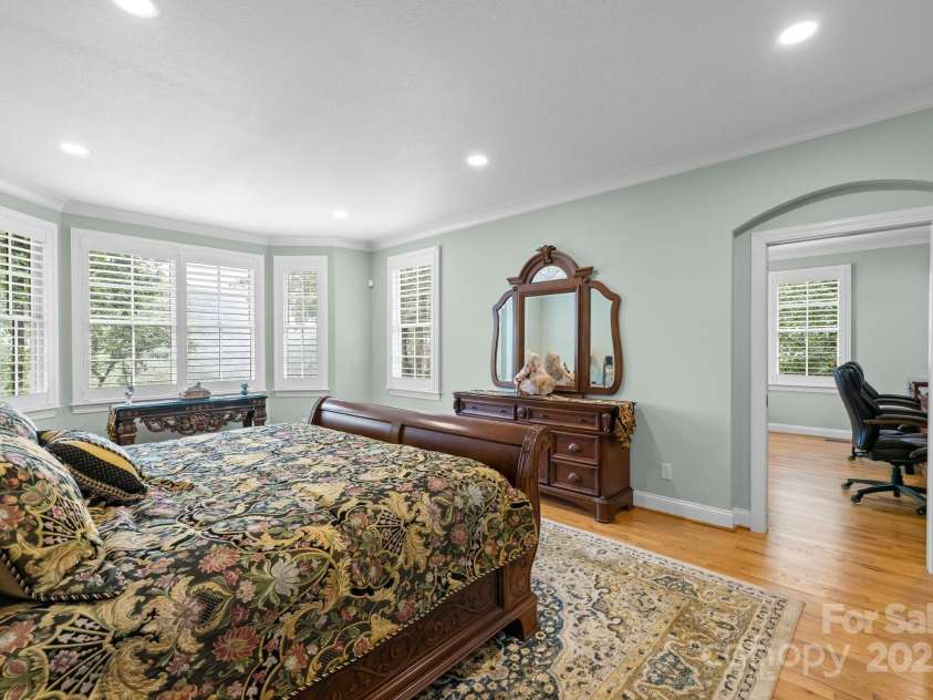 206 Stone Valley Way, Hendersonville, NC 28792.  MLS# CAR4251980, YatesRealty ID 15975. 