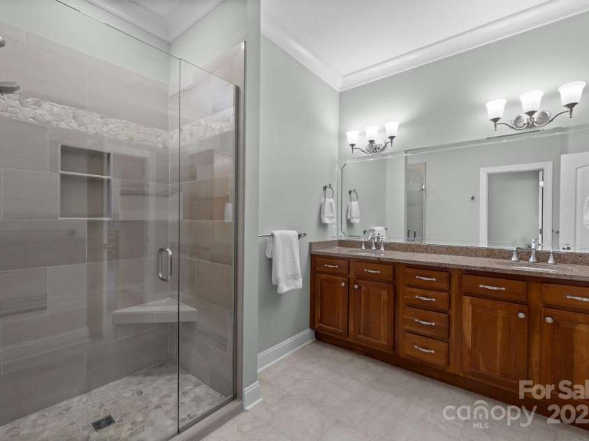 206 Stone Valley Way, Hendersonville, NC 28792.  MLS# CAR4251980, YatesRealty ID 15975. 