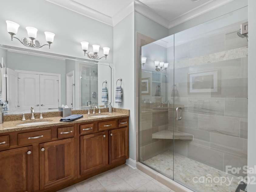 206 Stone Valley Way, Hendersonville, NC 28792.  MLS# CAR4251980, YatesRealty ID 15975. 