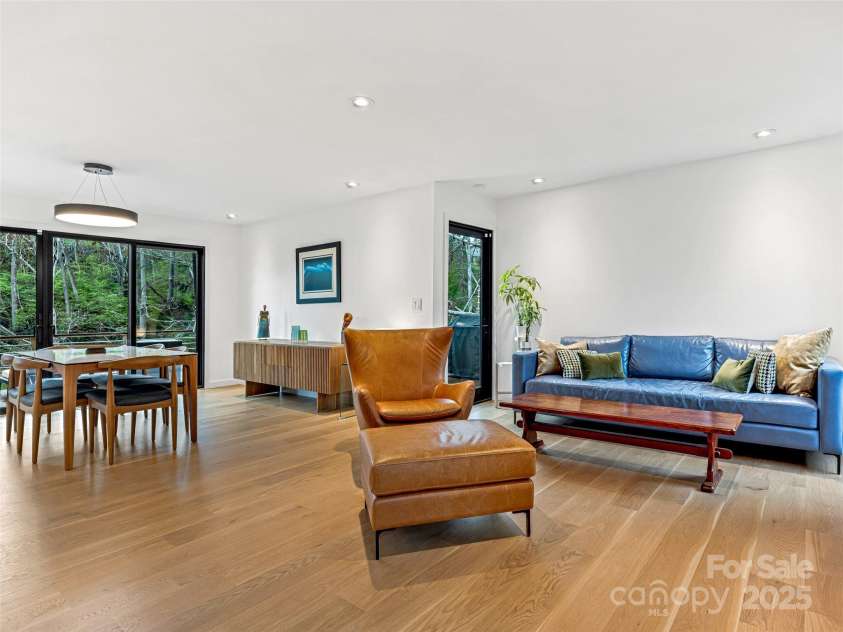 30 Summer Street, Asheville, NC 28804.  MLS# CAR4244619, YatesRealty ID 15976. In Demand Open Living & Dining in style