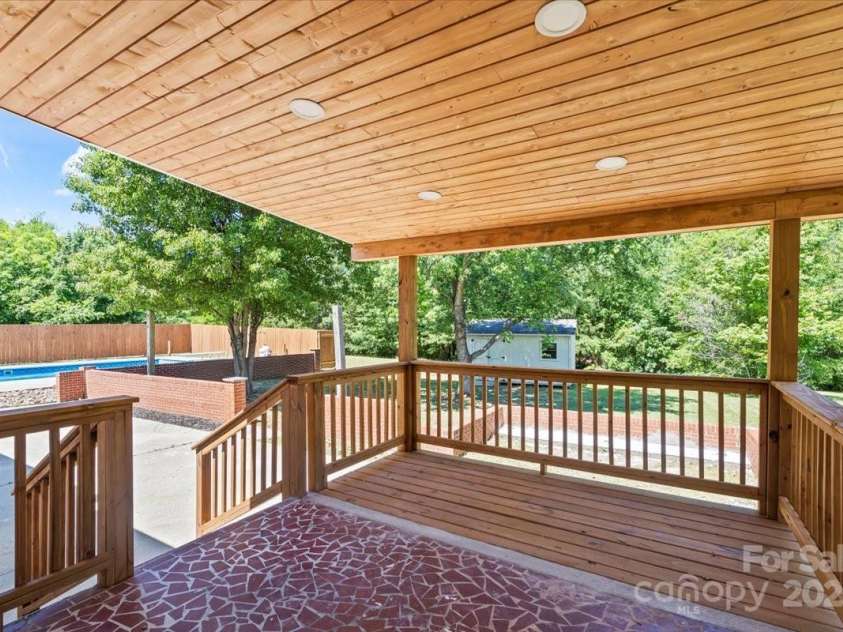 1015 4th Street, Spencer, NC 28159.  MLS# CAR4259927, YatesRealty ID 15977. Patio/Deck