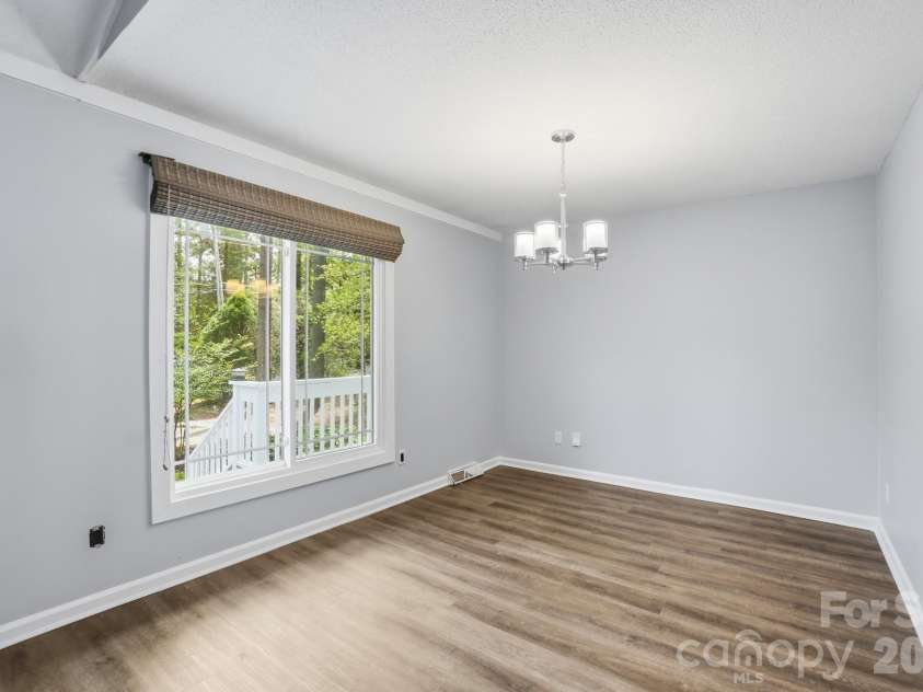 12251 Mallard Ridge Drive, Charlotte, NC 28269.  MLS# CAR4362370, YatesRealty ID 15977. 