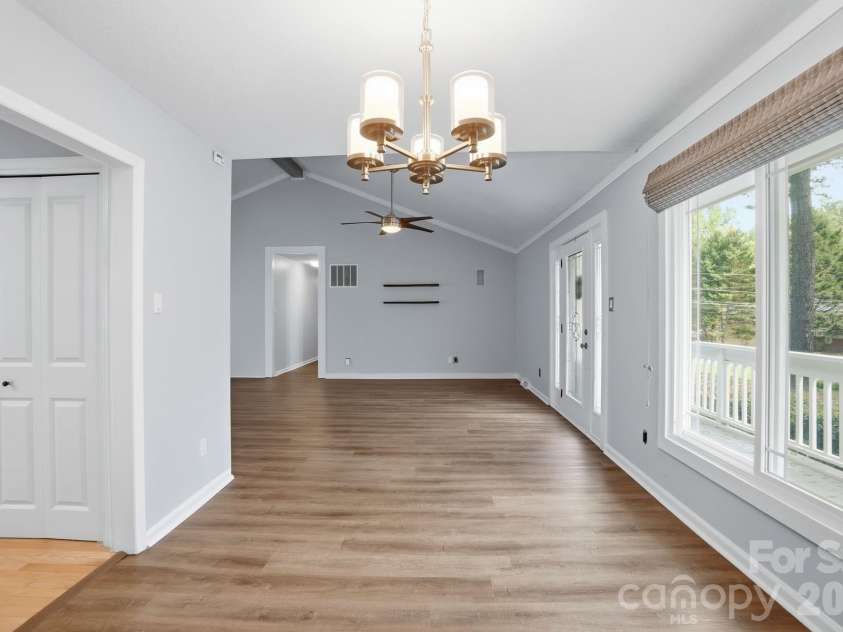 12251 Mallard Ridge Drive, Charlotte, NC 28269.  MLS# CAR4362370, YatesRealty ID 15977. 