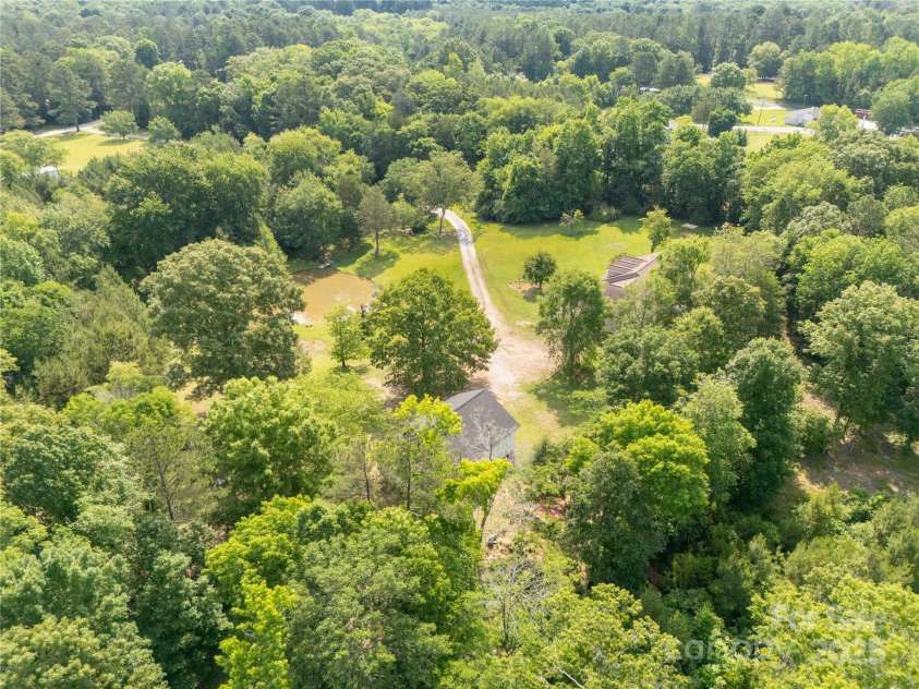 2818 Neill Road, Lancaster, SC 29720.  MLS# CAR4263388, YatesRealty ID 15978. 