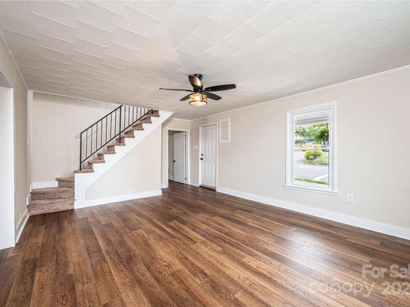 210 15th Street, Newton, NC 28658.  MLS# CAR4255997, YatesRealty ID 15979. Living room