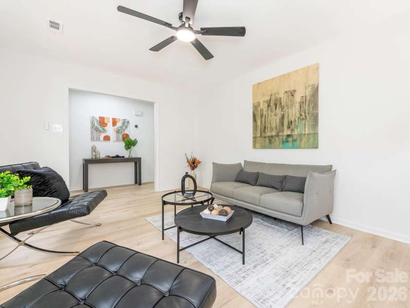 9012 Waggoneer Circle, Charlotte, NC 28270.  MLS# CAR4364561, YatesRealty ID 15979. 