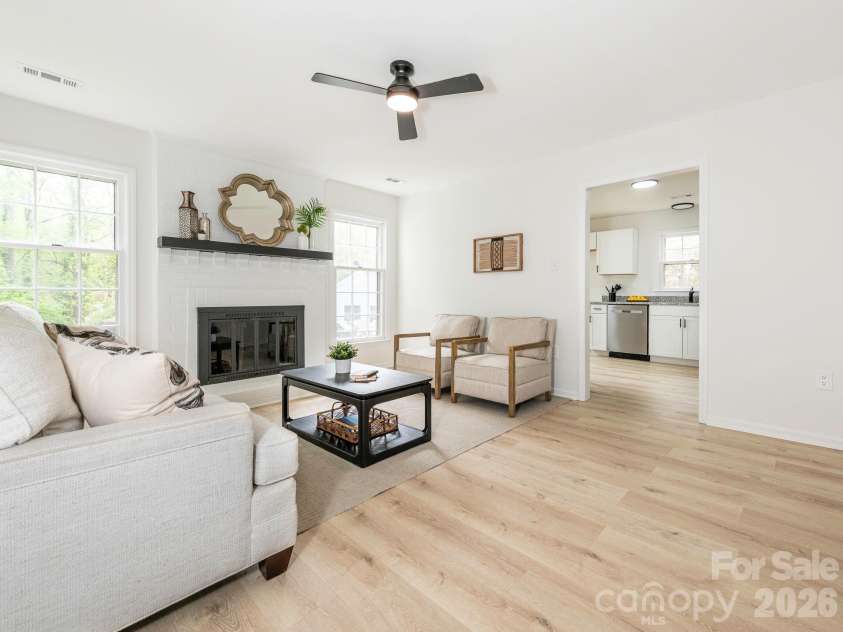 9012 Waggoneer Circle, Charlotte, NC 28270.  MLS# CAR4364561, YatesRealty ID 15979. 