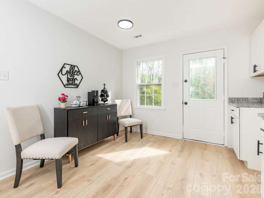 9012 Waggoneer Circle, Charlotte, NC 28270.  MLS# CAR4364561, YatesRealty ID 15979. 