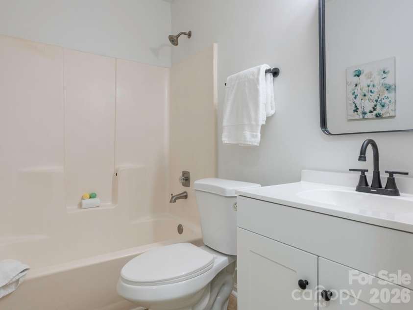 9012 Waggoneer Circle, Charlotte, NC 28270.  MLS# CAR4364561, YatesRealty ID 15979. 