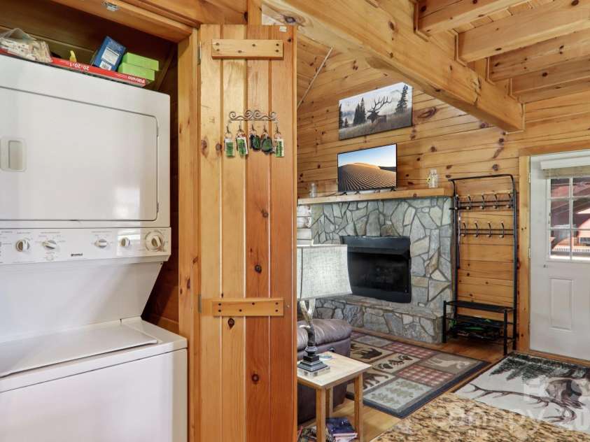 54 Meandering Way, Maggie Valley, NC 28751.  MLS# CAR4336056, YatesRealty ID 1598. 