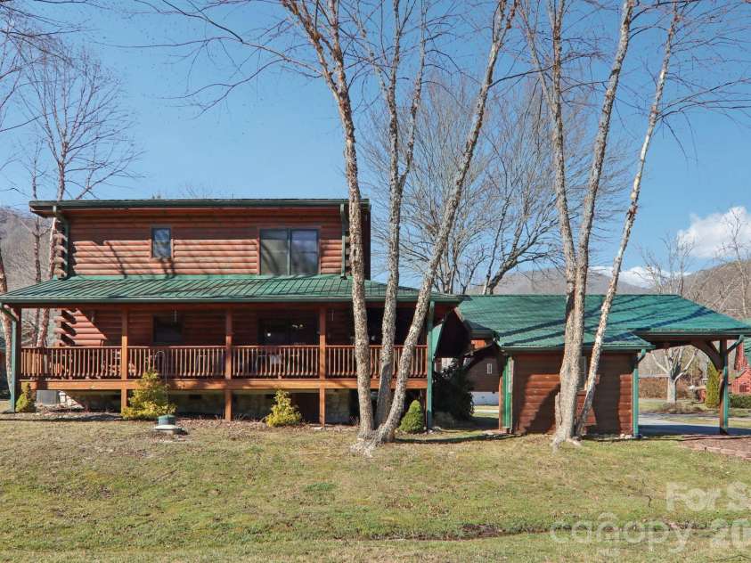54 Meandering Way, Maggie Valley, NC 28751.  MLS# CAR4336056, YatesRealty ID 1598. 