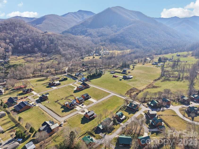 54 Meandering Way, Maggie Valley, NC 28751.  MLS# CAR4336056, YatesRealty ID 1598. 