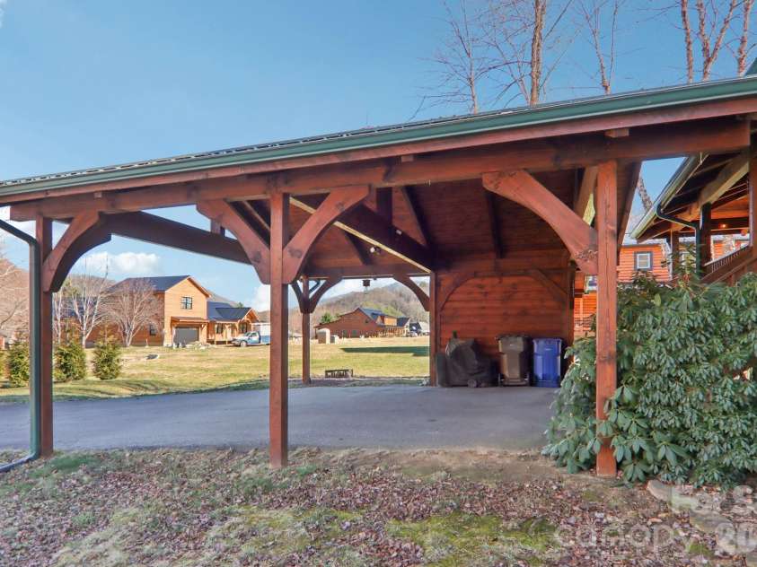 54 Meandering Way, Maggie Valley, NC 28751.  MLS# CAR4336056, YatesRealty ID 1598. 