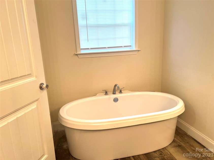 5716 Dalmatian Street, Iron Station, NC 28080.  MLS# CAR4024125, YatesRealty ID 1598. Primary Bath