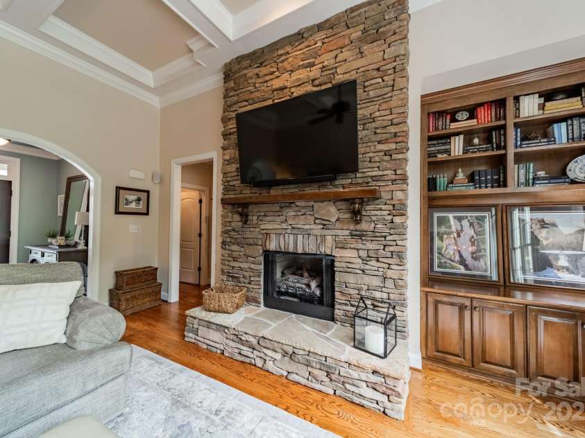 3500 Maple Wood Drive, Denver, NC 28037.  MLS# CAR4263728, YatesRealty ID 15981. 