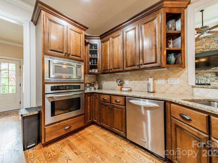 3500 Maple Wood Drive, Denver, NC 28037.  MLS# CAR4263728, YatesRealty ID 15981. 