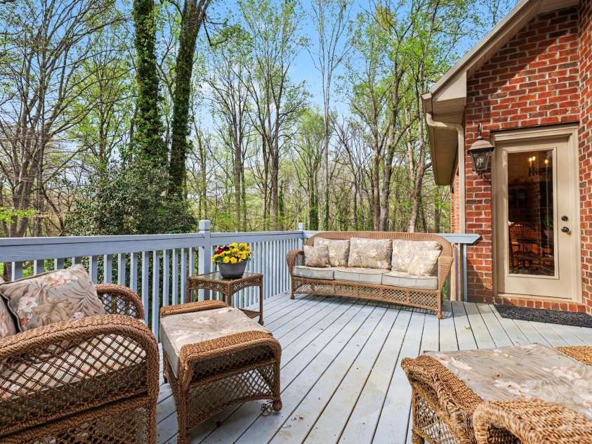 352 Hunting Ridge Lane, Shelby, NC 28150.  MLS# CAR4365036, YatesRealty ID 15981. 