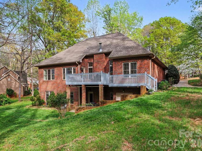 352 Hunting Ridge Lane, Shelby, NC 28150.  MLS# CAR4365036, YatesRealty ID 15981. Back