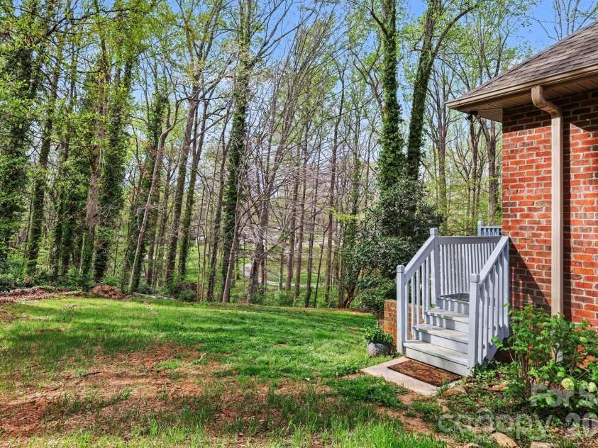 352 Hunting Ridge Lane, Shelby, NC 28150.  MLS# CAR4365036, YatesRealty ID 15981. Backyard
