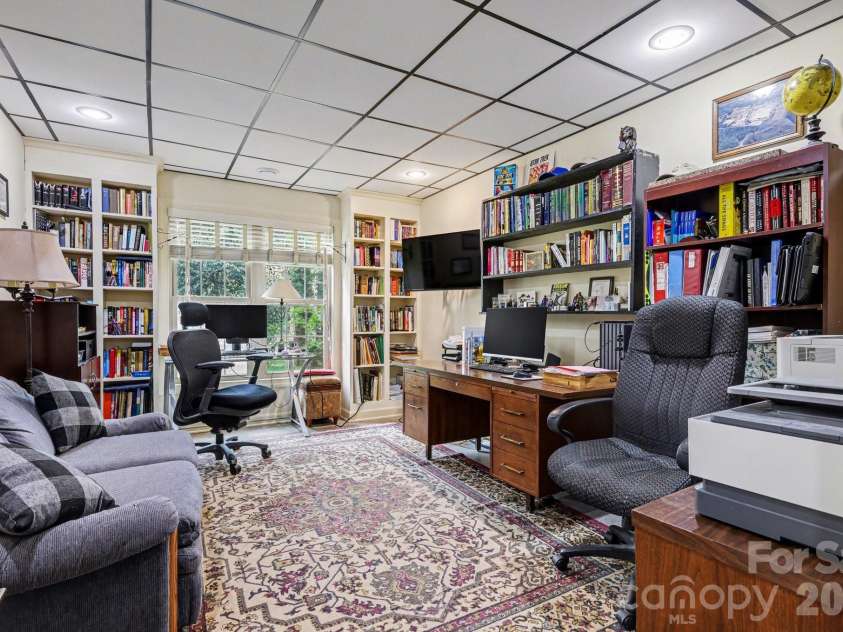 352 Hunting Ridge Lane, Shelby, NC 28150.  MLS# CAR4365036, YatesRealty ID 15981. Basement office space