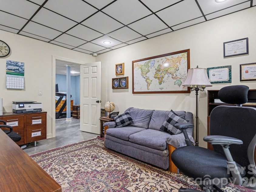 352 Hunting Ridge Lane, Shelby, NC 28150.  MLS# CAR4365036, YatesRealty ID 15981. Basement Office space