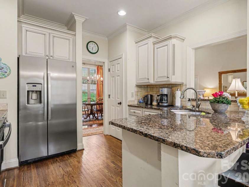 352 Hunting Ridge Lane, Shelby, NC 28150.  MLS# CAR4365036, YatesRealty ID 15981. Kitchen