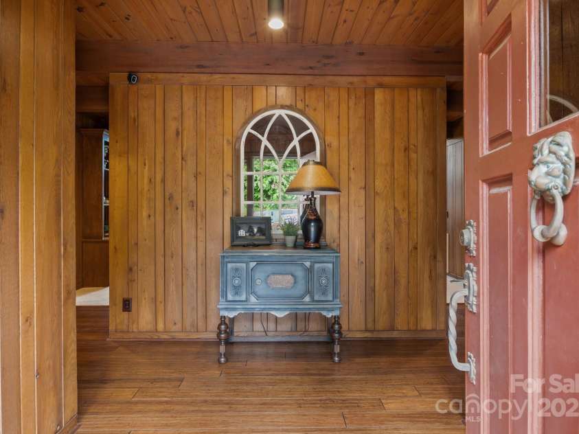 1515 Heatherloch Drive, Gastonia, NC 28054.  MLS# CAR4260831, YatesRealty ID 15982. 