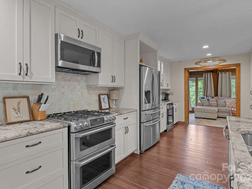 1515 Heatherloch Drive, Gastonia, NC 28054.  MLS# CAR4260831, YatesRealty ID 15982. 