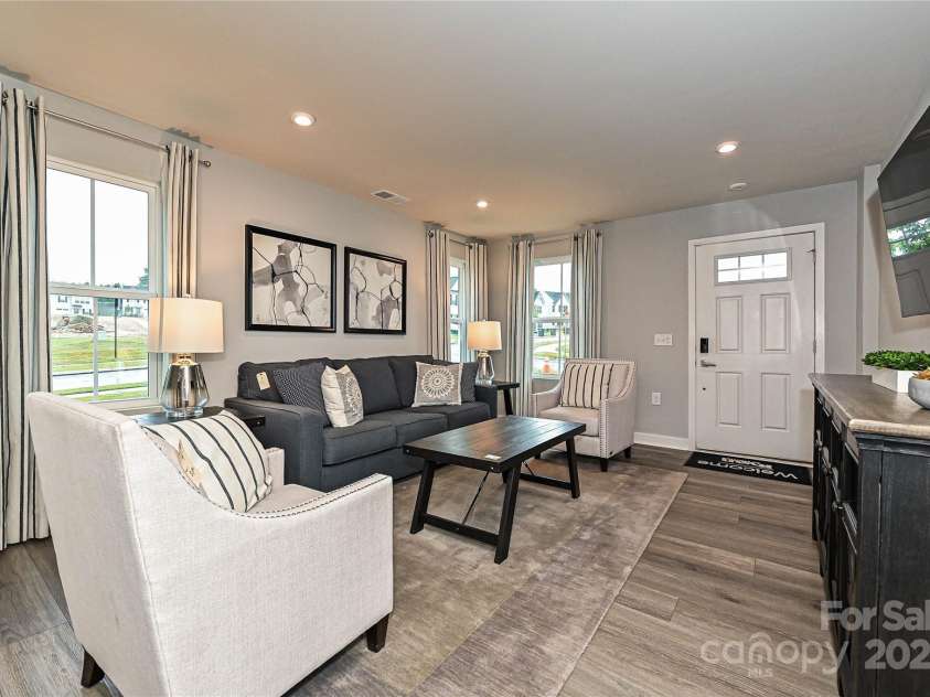 124 Kristin View Lane, Troutman, NC 28166.  MLS# CAR4269391, YatesRealty ID 15983. 