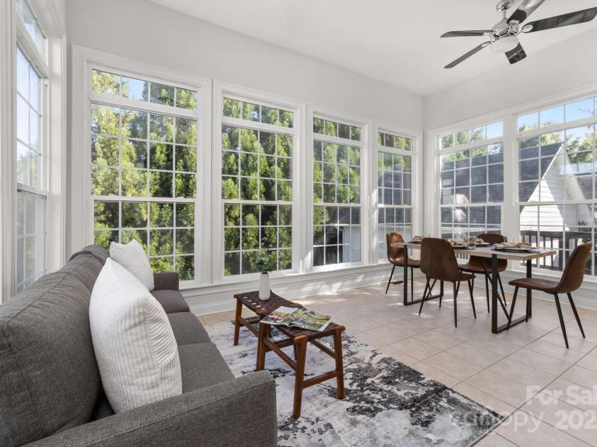 226 Fairview Lane, Davidson, NC 28036.  MLS# CAR4231491, YatesRealty ID 15984. 