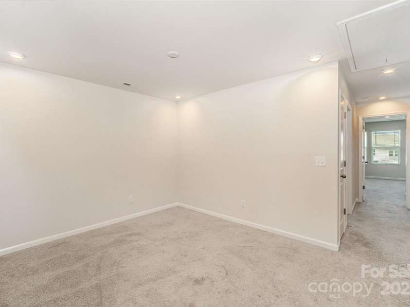 5532 Axil Lane, Charlotte, NC 28269.  MLS# CAR4230543, YatesRealty ID 15985. 
