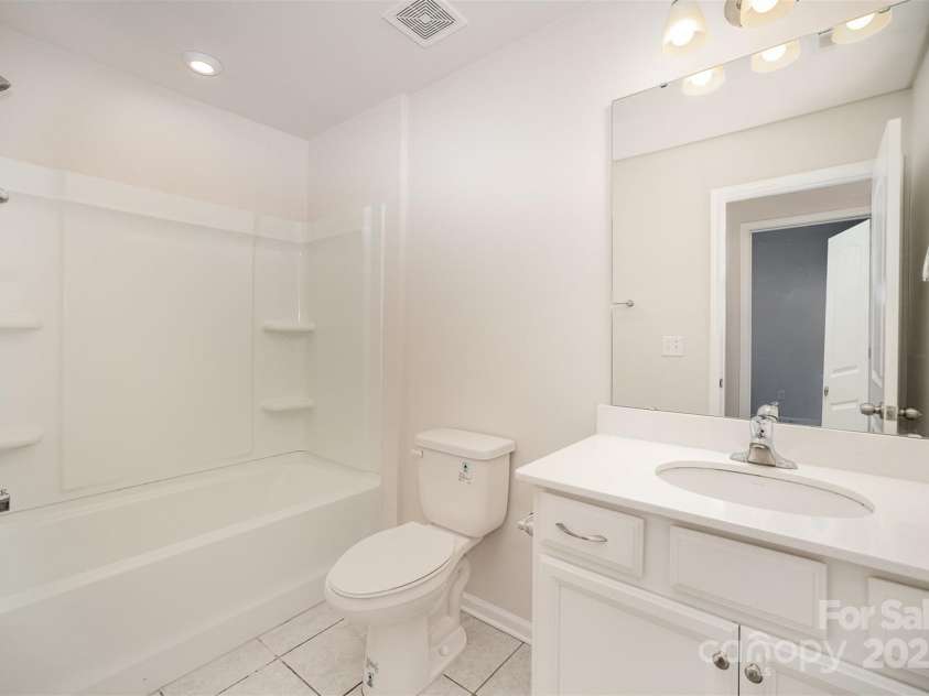 5532 Axil Lane, Charlotte, NC 28269.  MLS# CAR4230543, YatesRealty ID 15985. 