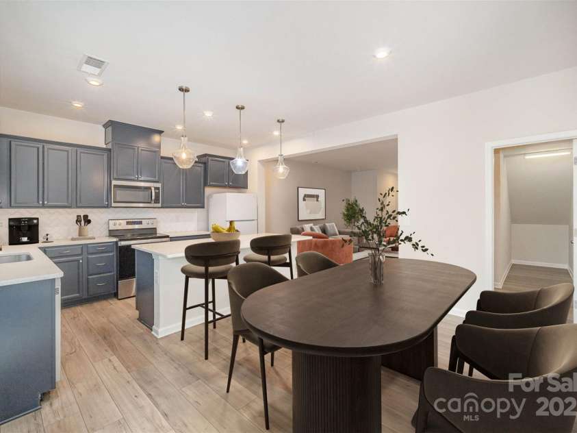 5532 Axil Lane, Charlotte, NC 28269.  MLS# CAR4230543, YatesRealty ID 15985. Virtual Staging