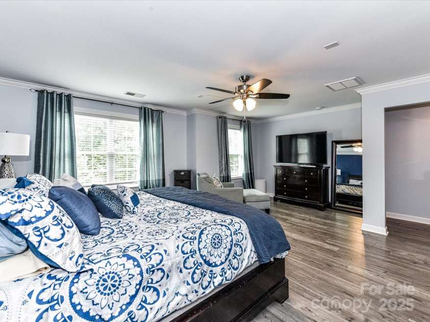 10800 Alabaster Drive, Davidson, NC 28036.  MLS# CAR4260327, YatesRealty ID 15987. 