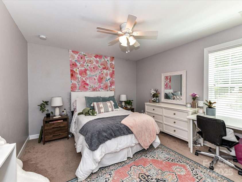 10800 Alabaster Drive, Davidson, NC 28036.  MLS# CAR4260327, YatesRealty ID 15987. 