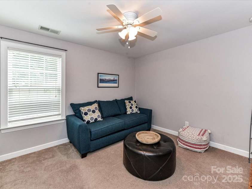 10800 Alabaster Drive, Davidson, NC 28036.  MLS# CAR4260327, YatesRealty ID 15987. 