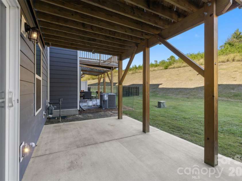 2050 Dornoch Road, Tega Cay, SC 29708.  MLS# CAR4430649, YatesRealty ID 15987. 