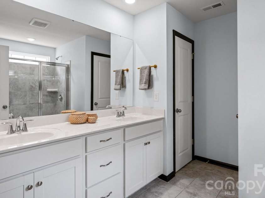 1745 Loggerhead Drive, Lancaster, SC 29720.  MLS# CAR4367143, YatesRealty ID 15988. Primary bathroom
