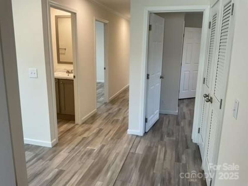 138 Zircon Drive, Statesville, NC 28625.  MLS# CAR4271013, YatesRealty ID 1599. 