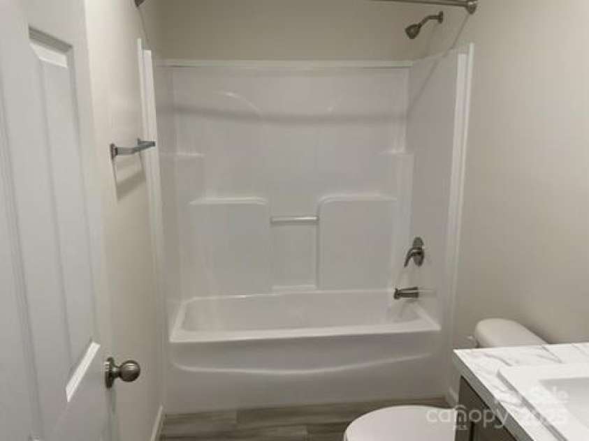 138 Zircon Drive, Statesville, NC 28625.  MLS# CAR4271013, YatesRealty ID 1599. 