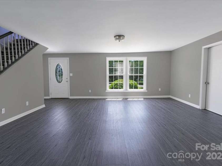 315 Washington Avenue, Bessemer City, NC 28016.  MLS# CAR4263277, YatesRealty ID 15990. 